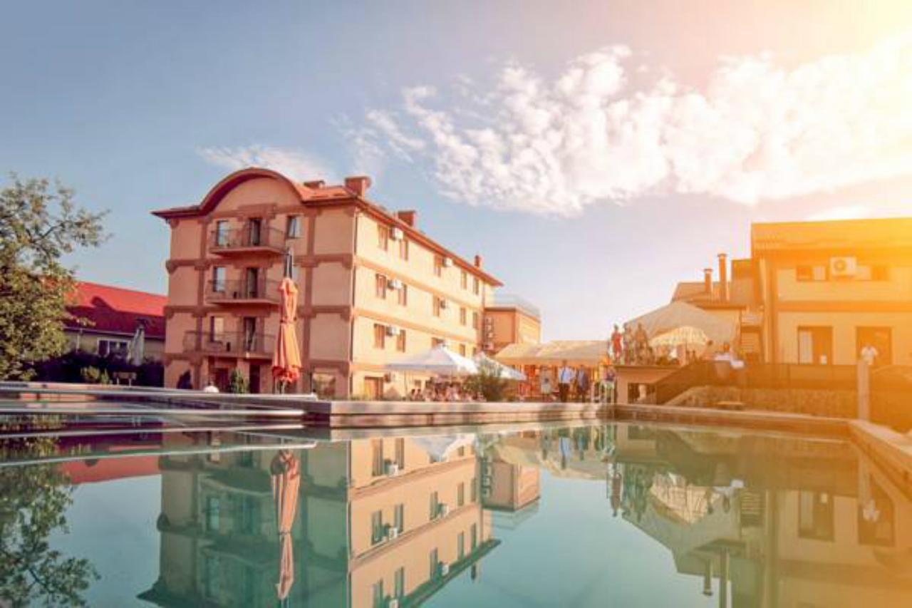 Hotel Kilikiya Uzhhorod Exterior photo
